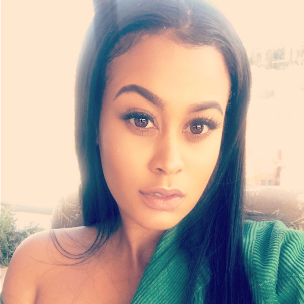 Meet your Posher, Belle